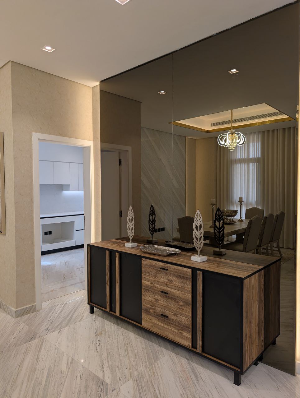 4BR Etoile by Elie Saab — Corner Villa for Rent, Sedra thumbnail 8