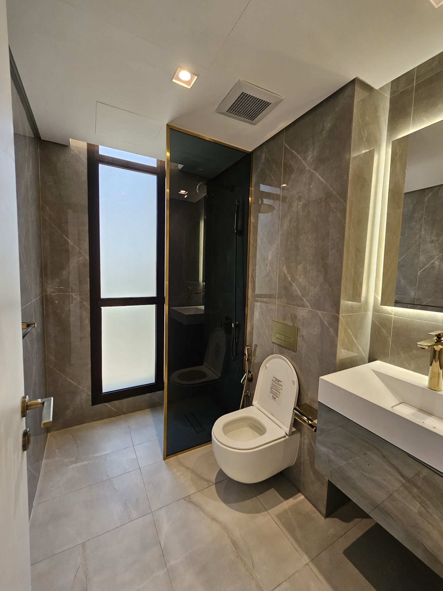 4BR Etoile by Elie Saab — Corner Villa for Rent, Sedra thumbnail 11