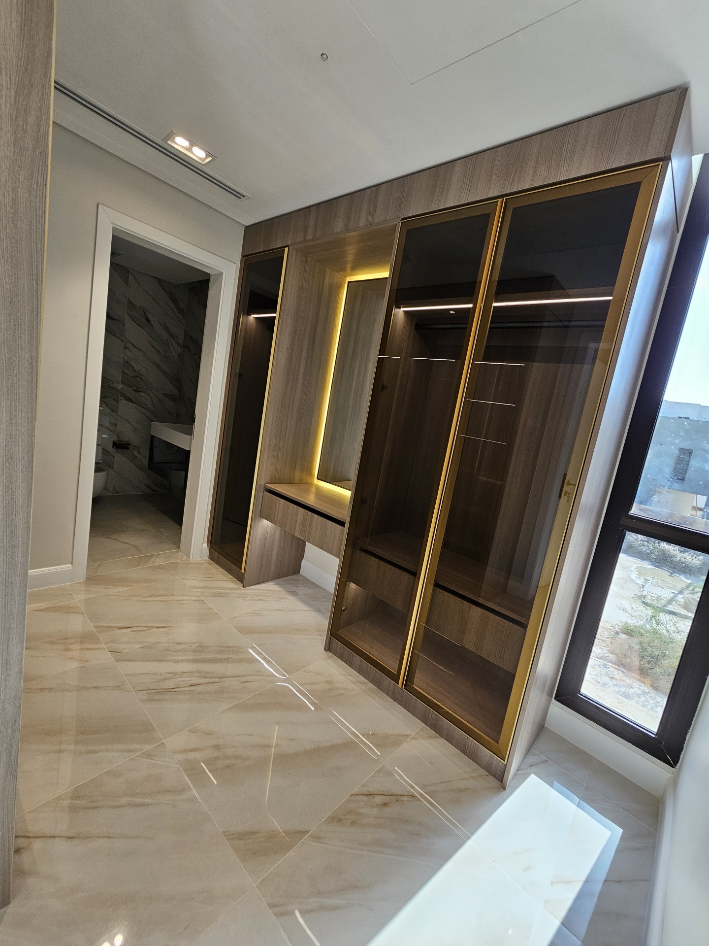 4BR Etoile by Elie Saab — Corner Villa for Rent, Sedra thumbnail 14