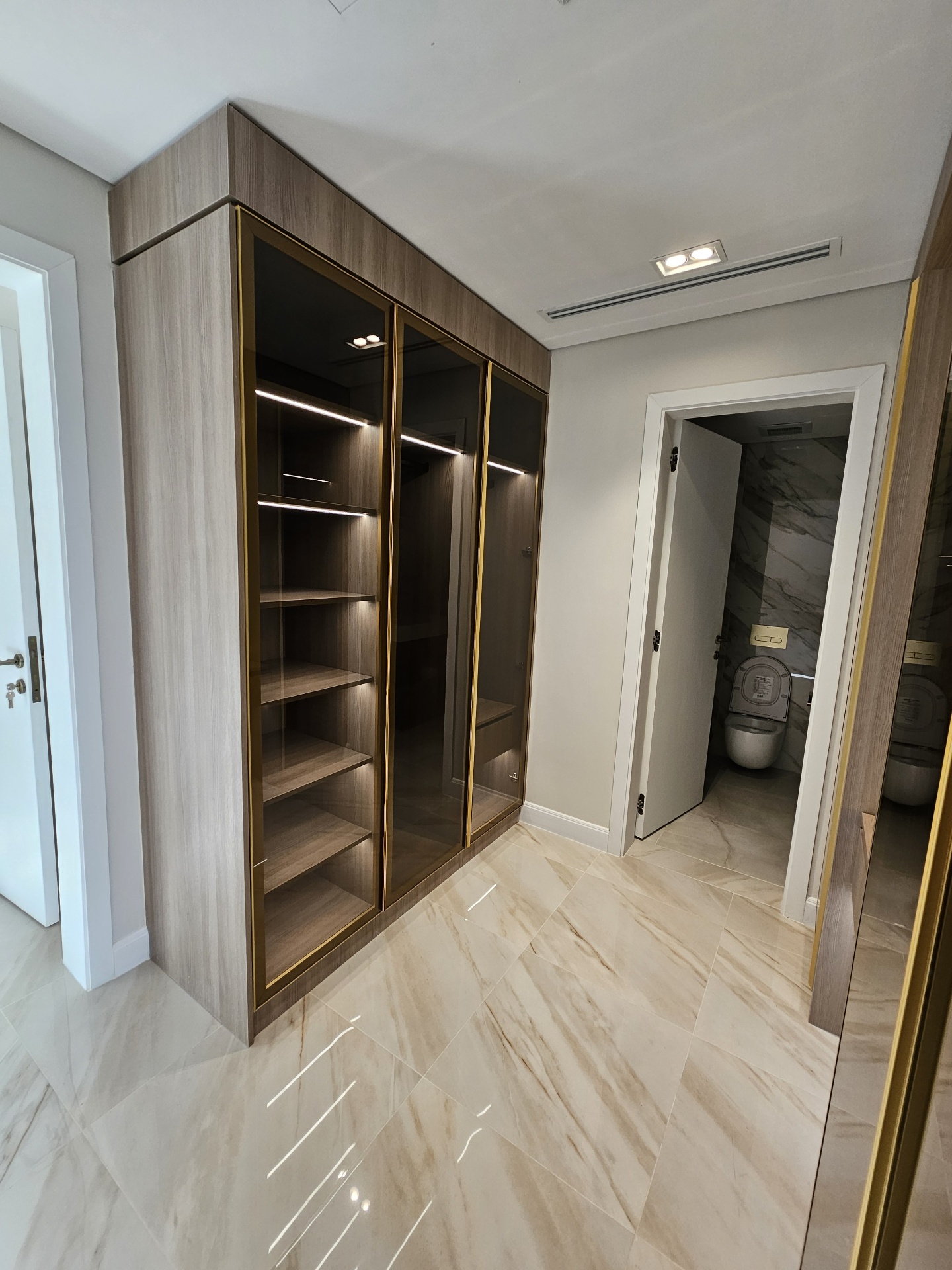4BR Etoile by Elie Saab — Corner Villa for Rent, Sedra thumbnail 16