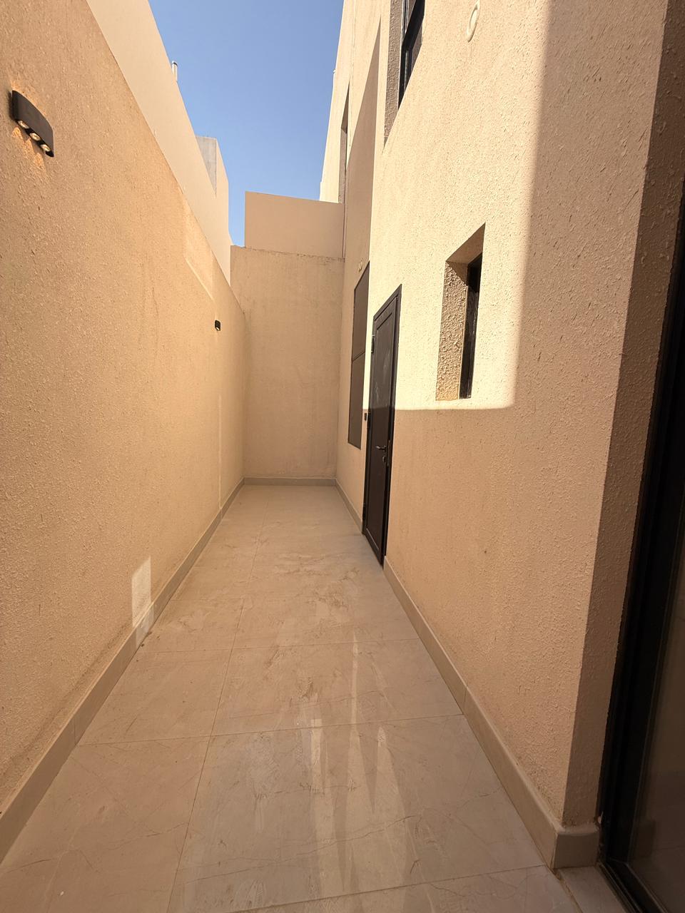 New Townhouse for Sale in Al Khaleej — 3 Bedrooms, 253 sqm thumbnail 14